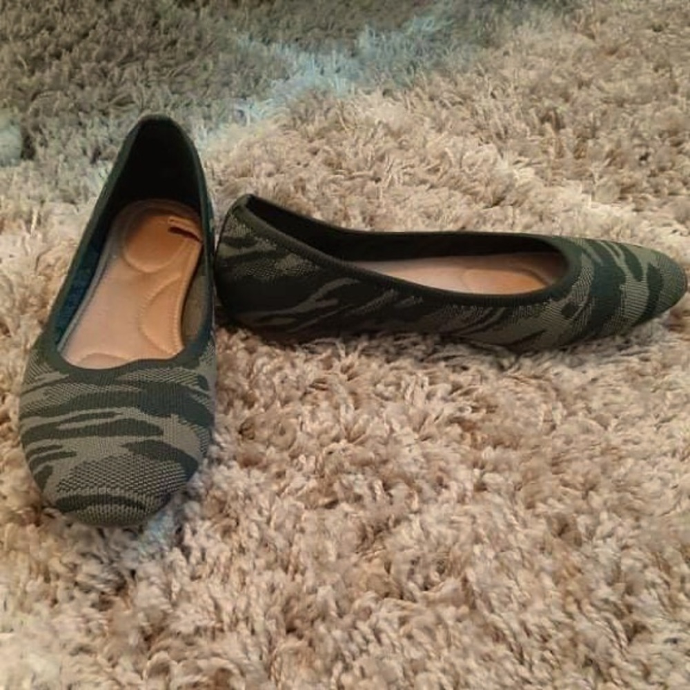 Old Navy flats